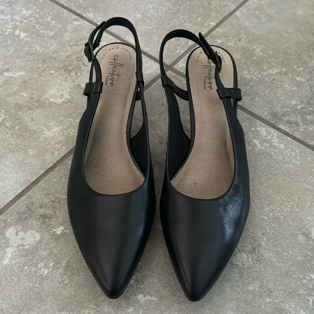 Clarks black heeled sandals women’s 11!
